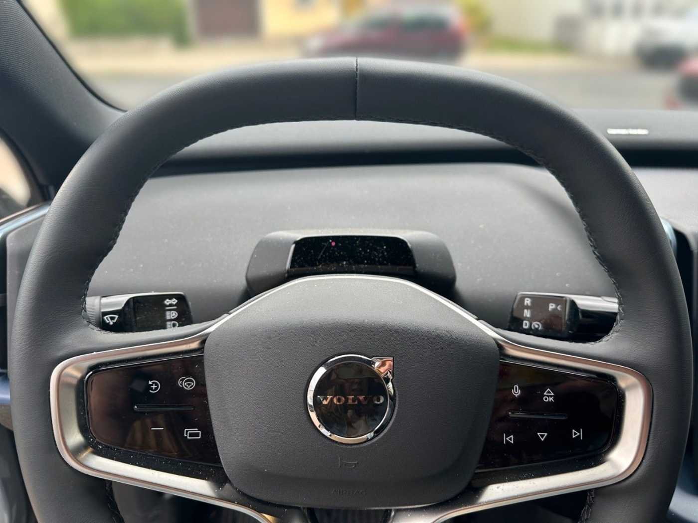Volvo  Plus 2WD Pure Electric*IM KUNDENAUFTRAG*