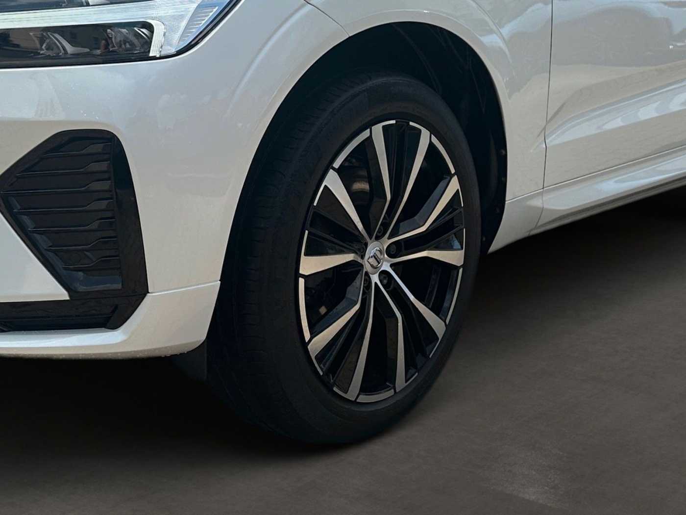 Volvo  Plus Dark AWD*AHK*