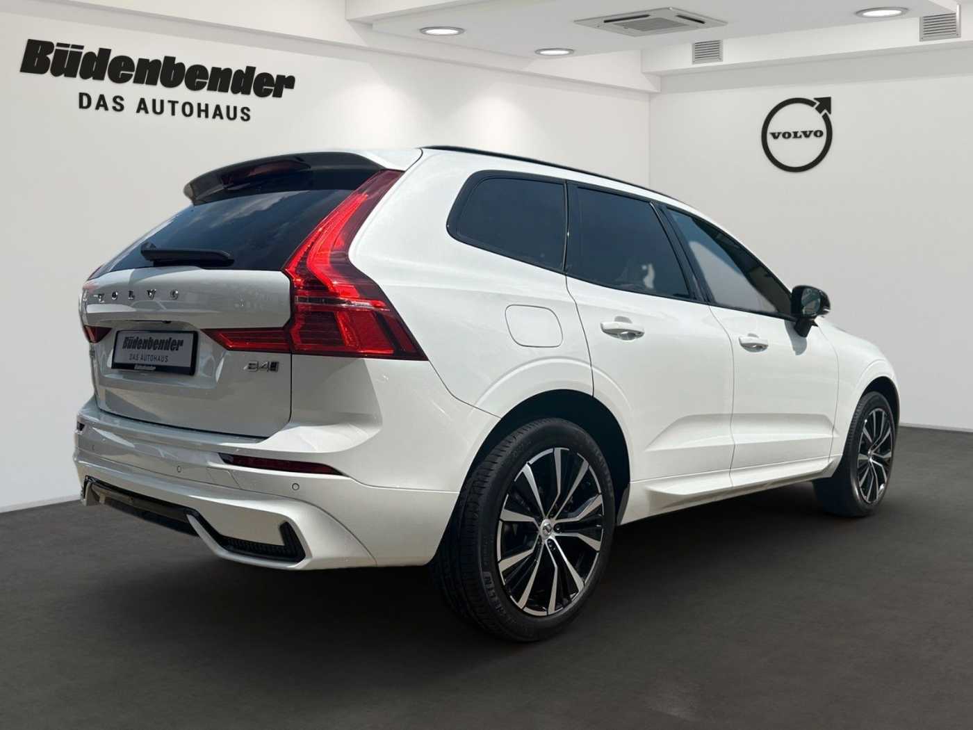 Volvo  Plus Dark AWD*AHK*