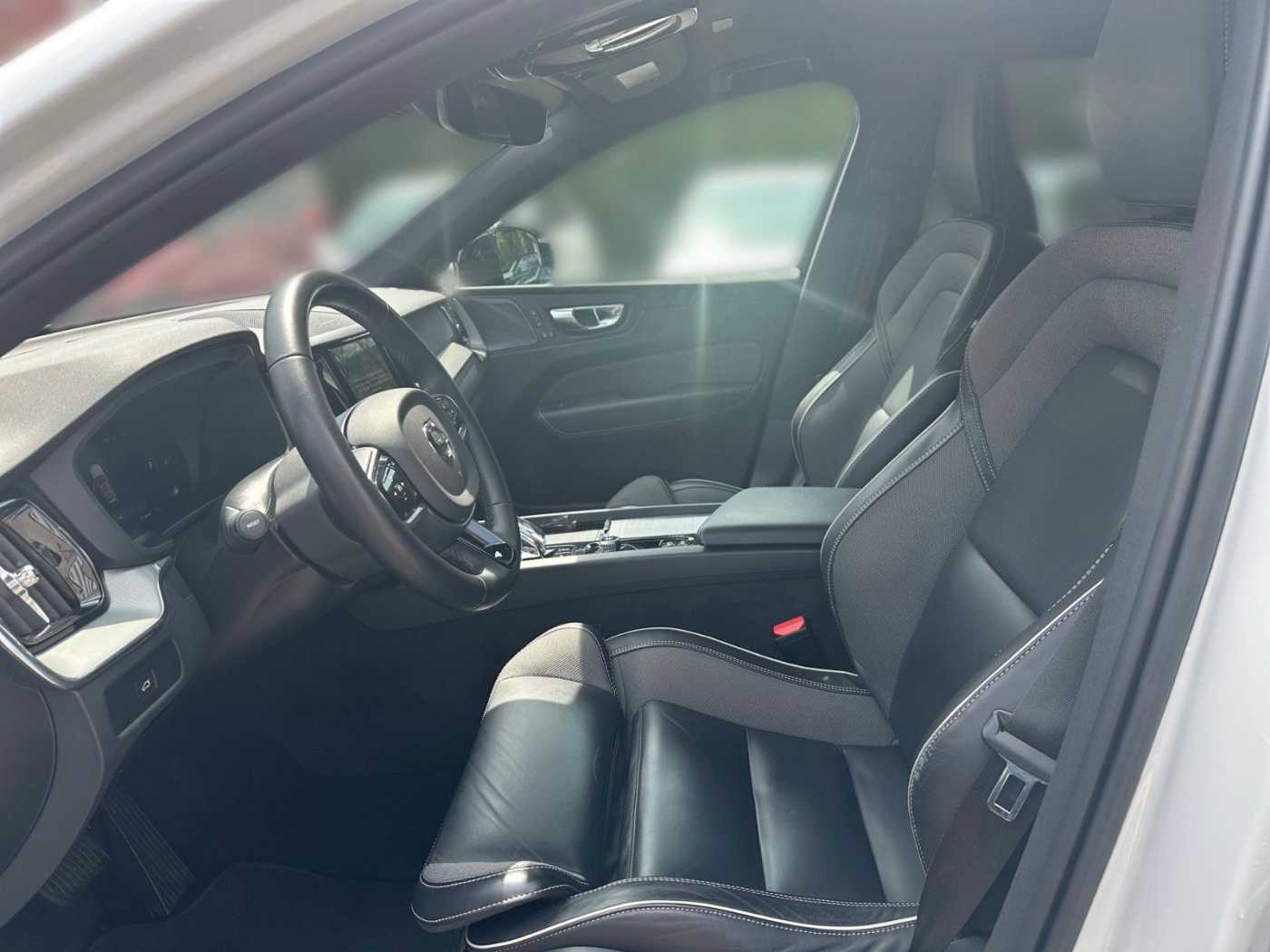 Volvo  Plus Dark AWD*AHK*
