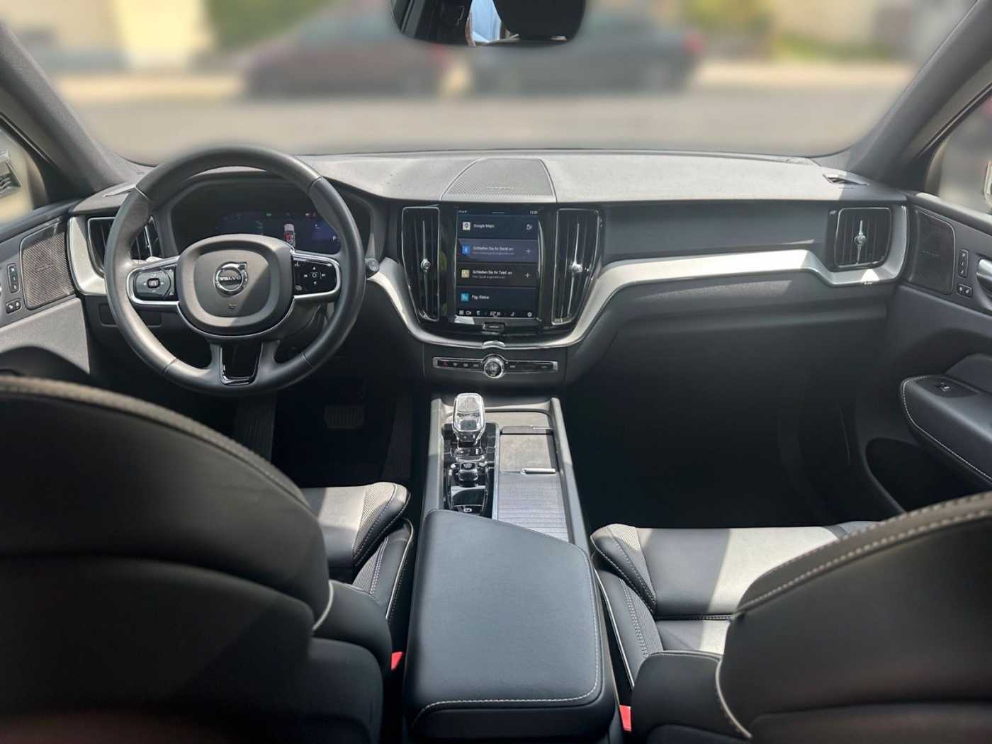 Volvo  Plus Dark AWD*AHK*