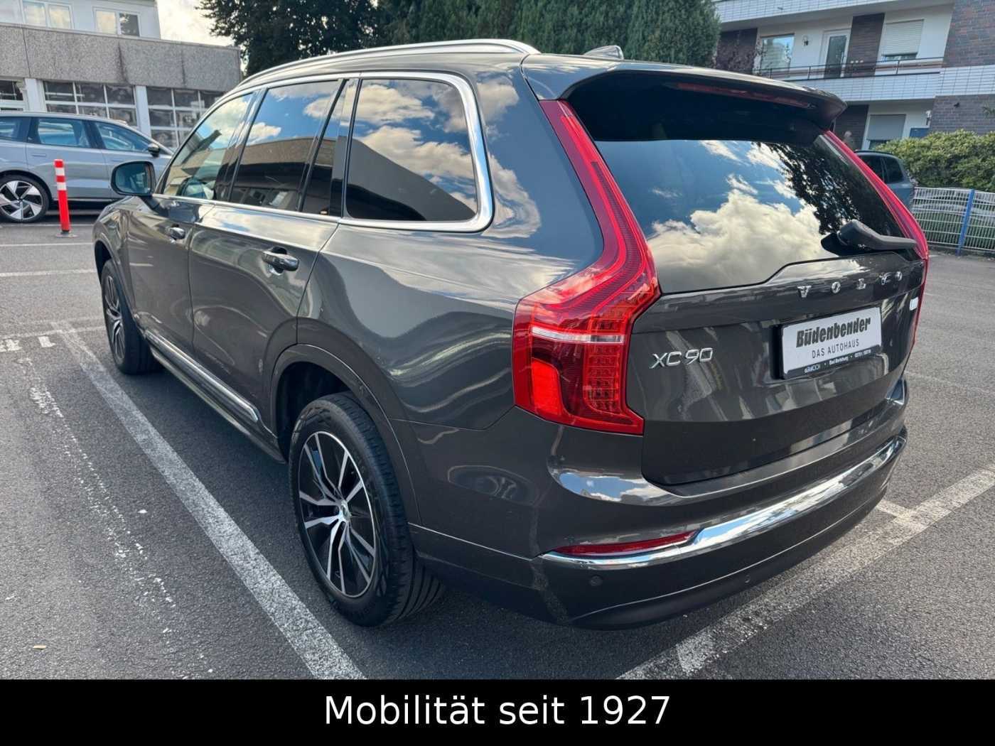 Volvo  XC90 Core  Plug-In Hybrid AWD