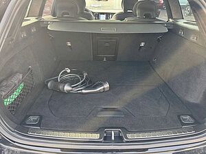 Volvo  Kombi R Design T6 Recharge  AWD