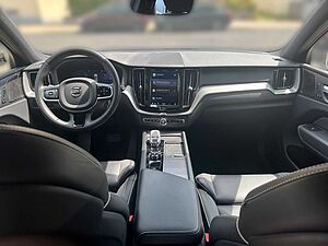 Volvo  Plus Dark AWD*AHK*