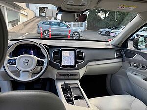Volvo  XC90 Core  Plug-In Hybrid AWD