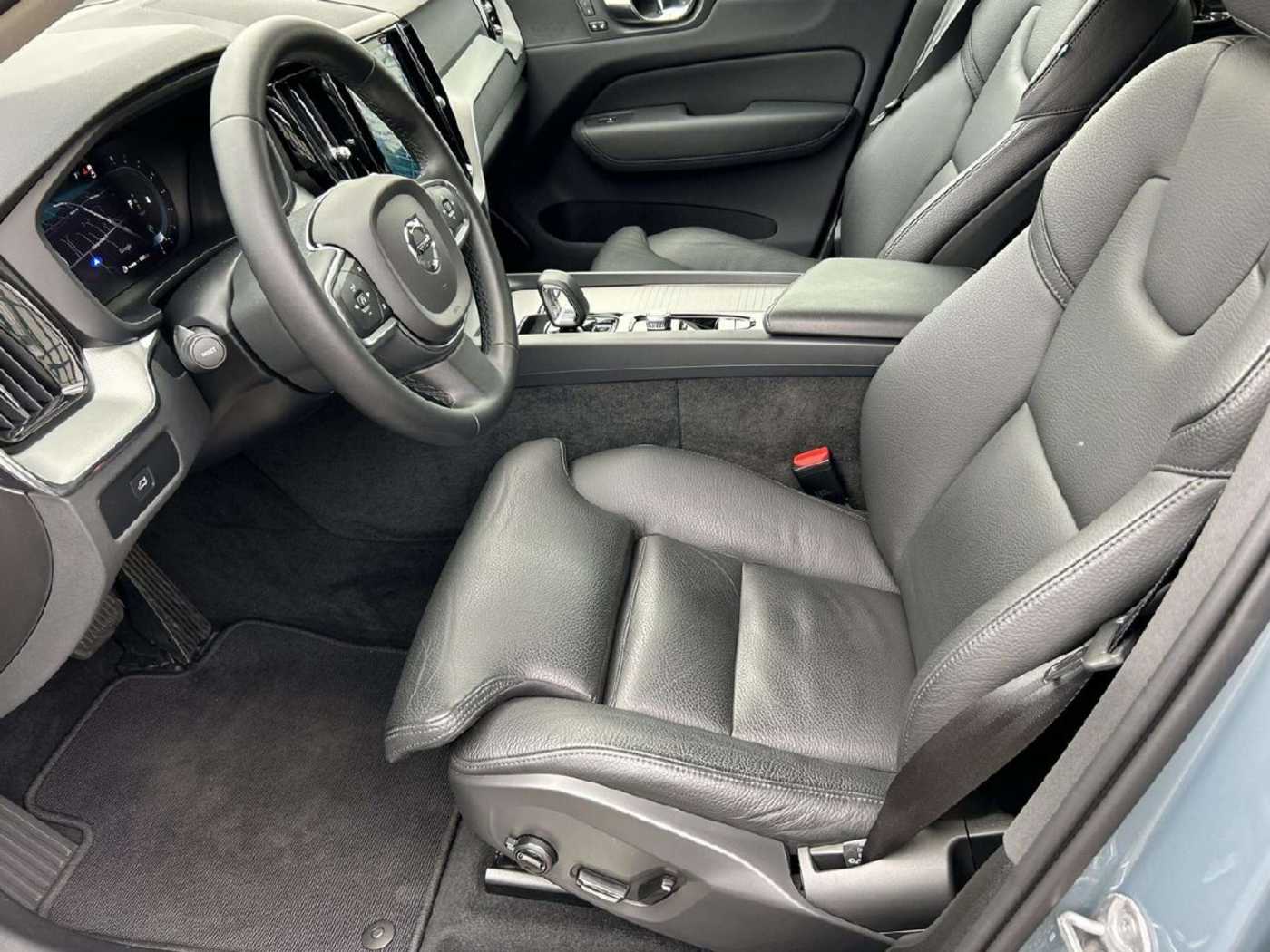 Volvo  Core 2WD