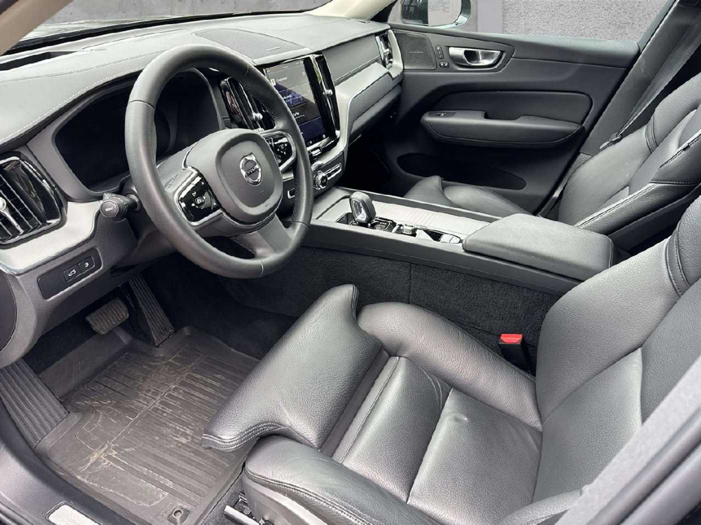 Volvo  Ultimate Bright Recharge Plug-In Hybrid AWD