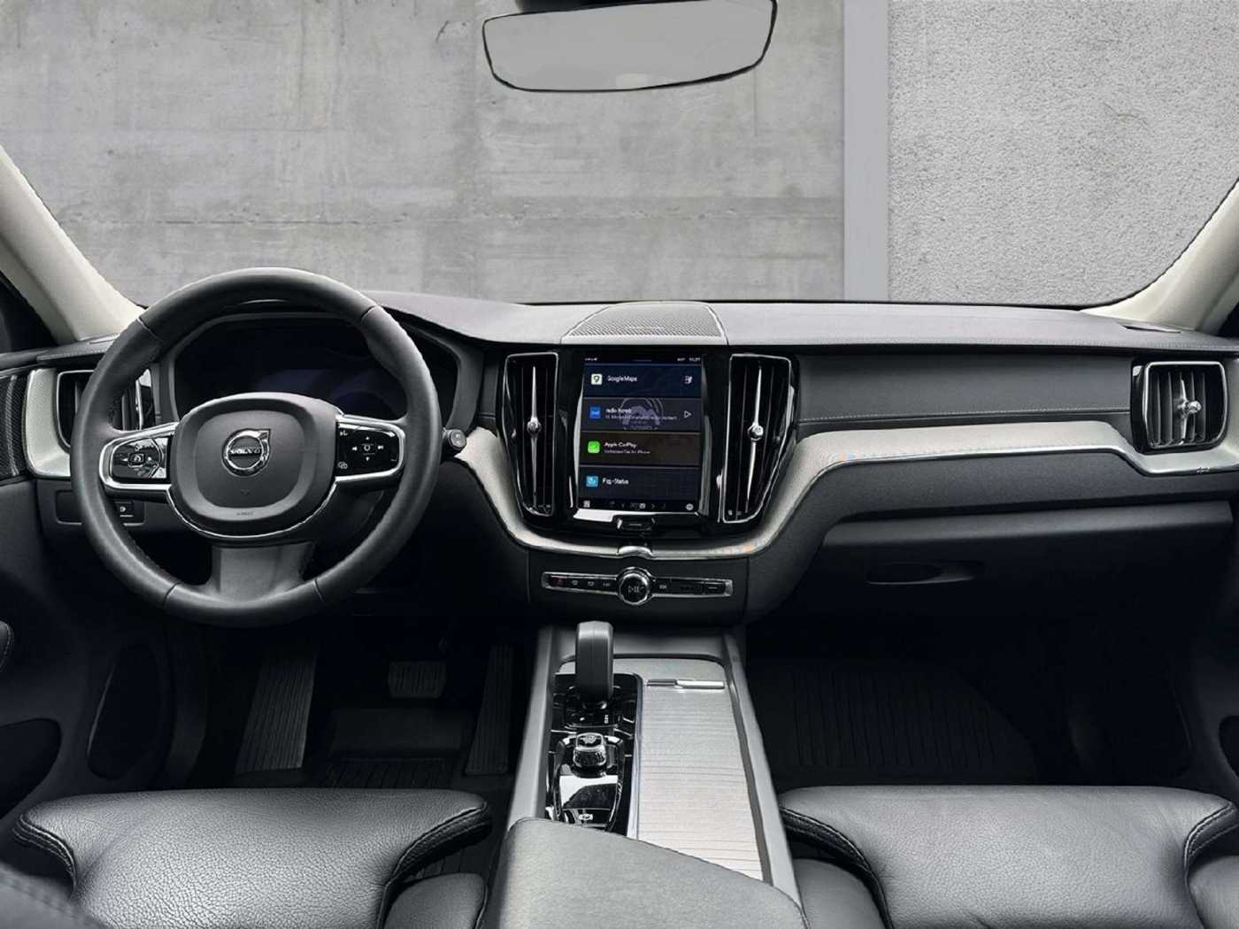 Volvo  Ultimate Bright Recharge Plug-In Hybrid AWD