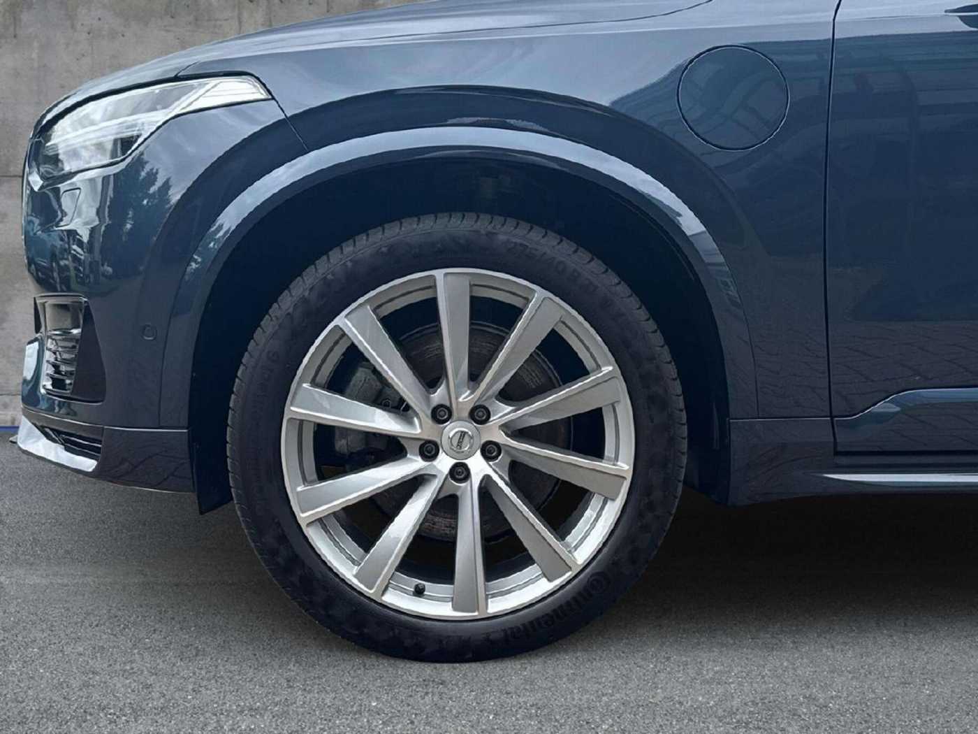 Volvo  T8 AWD Ultimate Dark Plug-In Hybrid