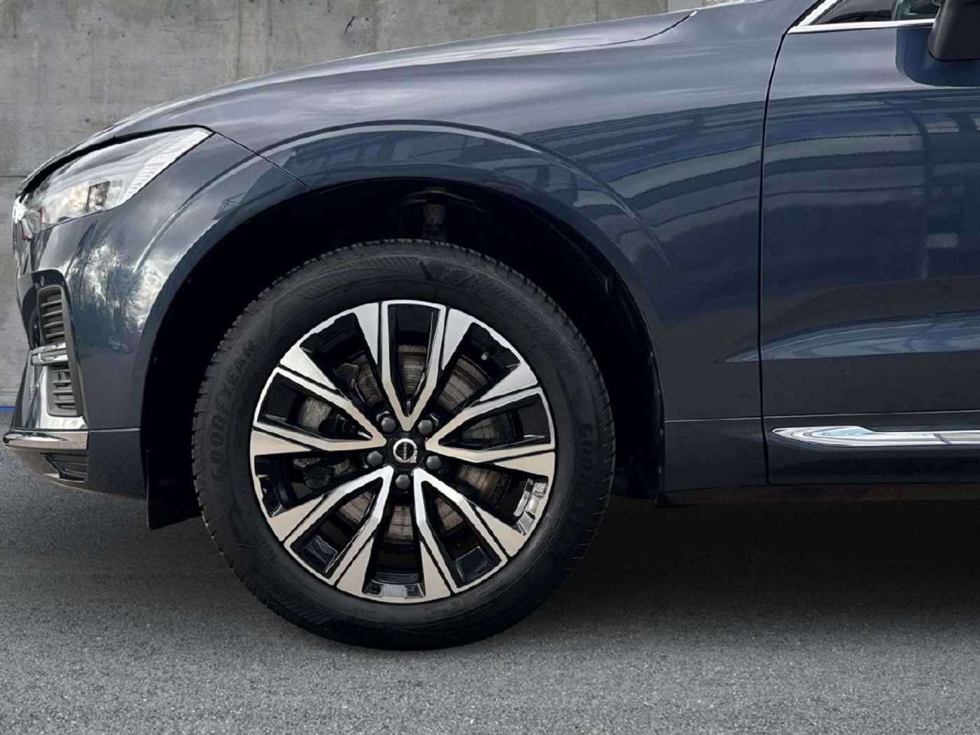 Volvo  Plus Bright 2WD