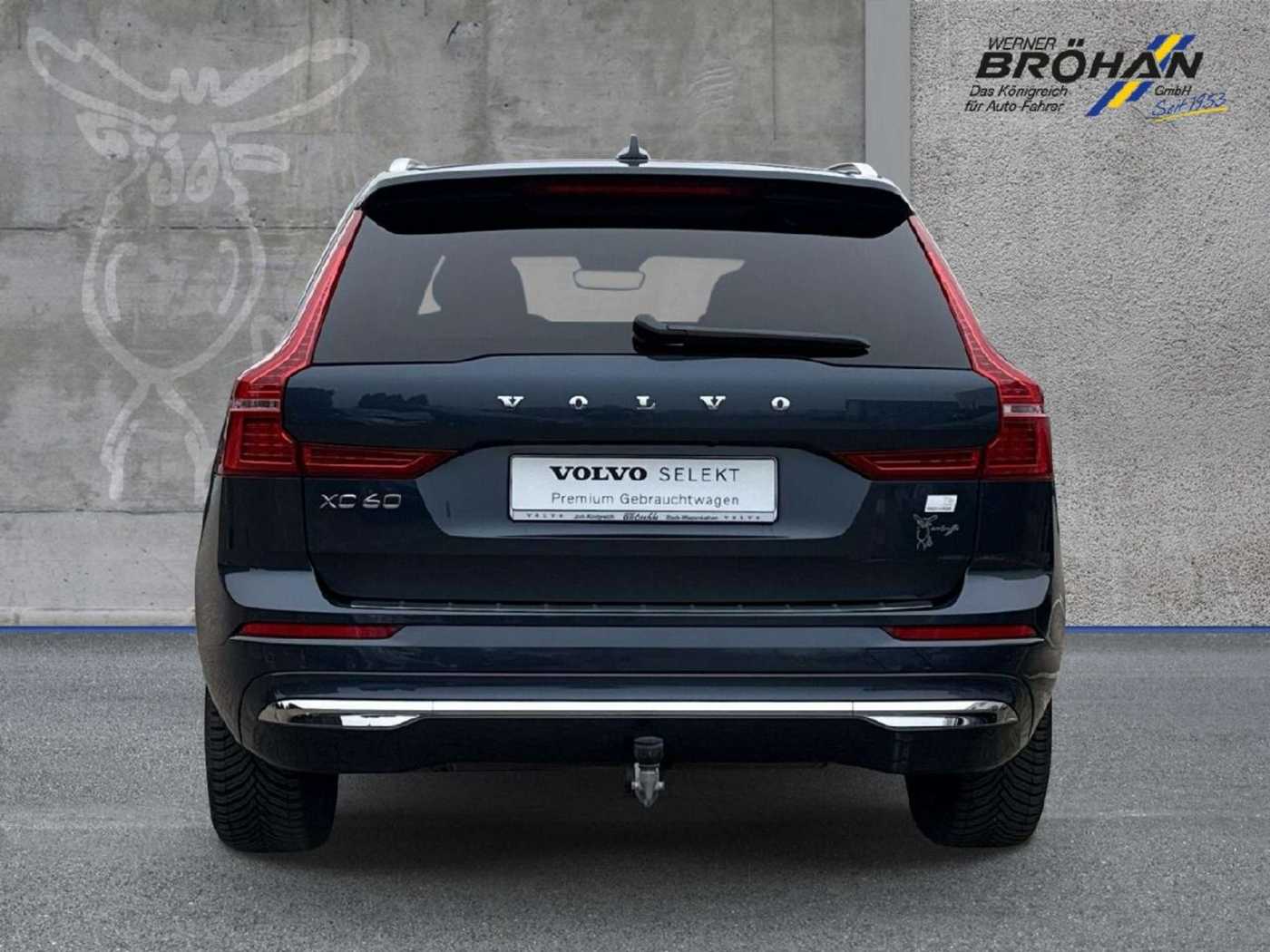 Volvo  Plus Bright Recharge Plug-In Hybrid AWD