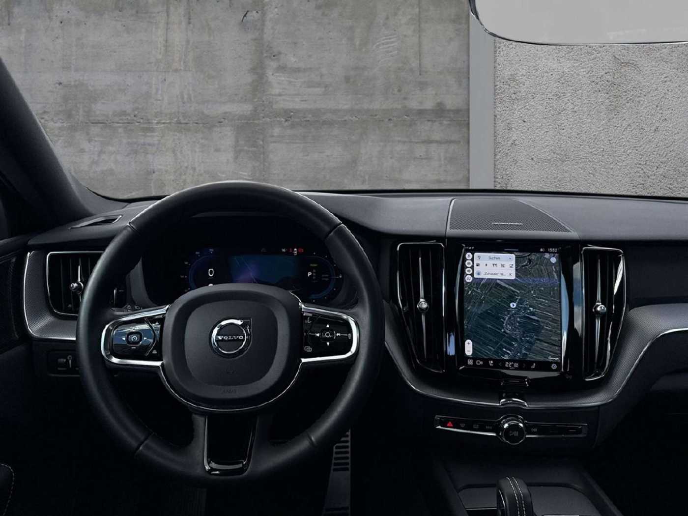 Volvo  R Design Recharge Plug-In Hybrid AWD