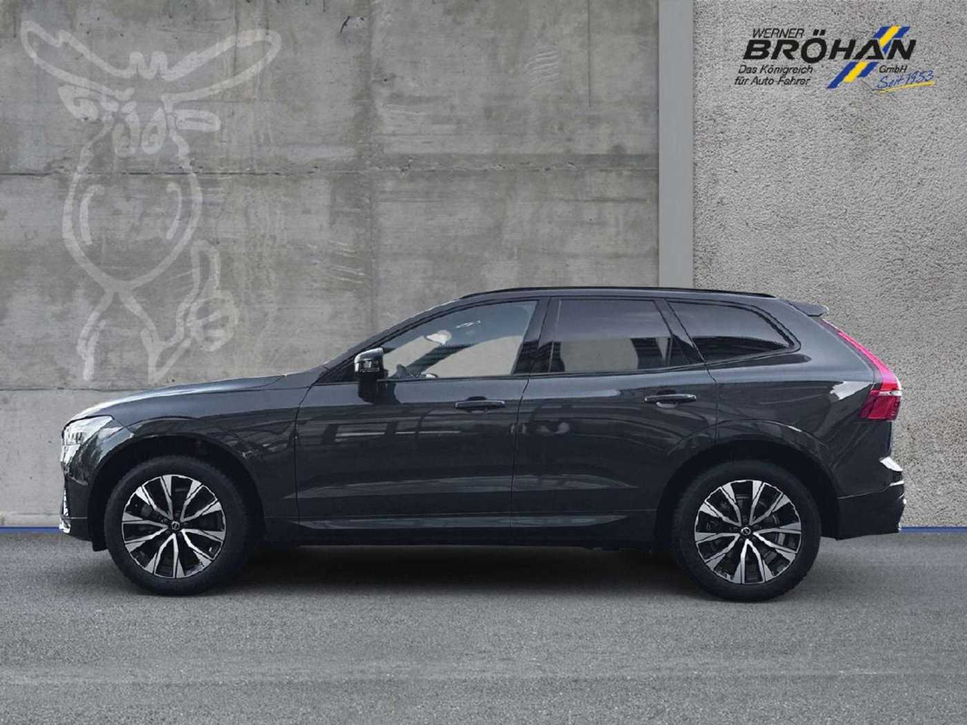 Volvo  Plus Dark 2WD