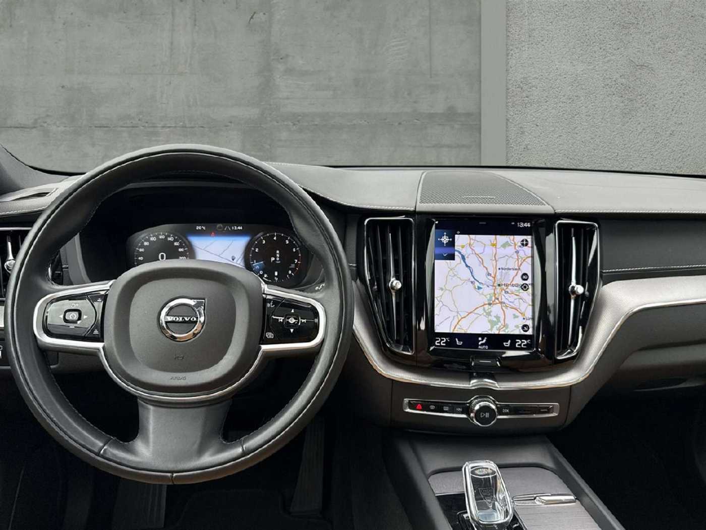 Volvo  Inscription AWD