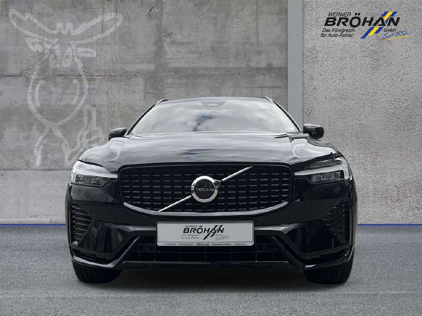 Volvo  Plus B4 Mild-Hybrid Diesel Dark