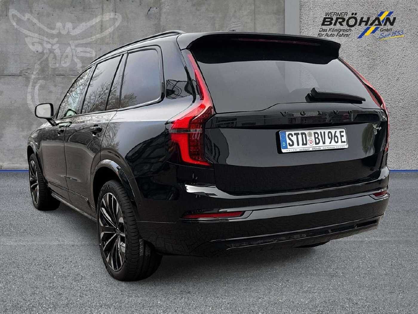 Volvo  T8 AWD Ultra Dark Plug-In Hybrid
