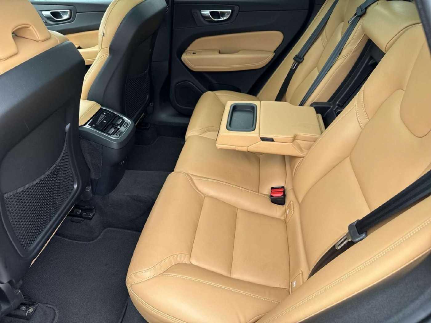 Volvo  Inscription AWD