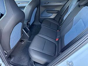 Volvo  Plus 2WD Pure Electric