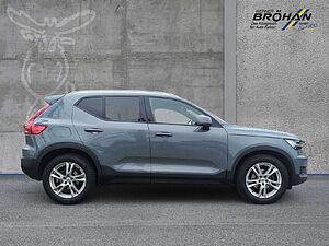 Volvo  Momentum Pro 2WD
