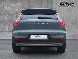 Volvo  Momentum Pro 2WD