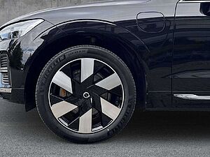 Volvo  Ultimate Bright Recharge Plug-In Hybrid AWD