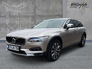 Volvo  Plus AWD
