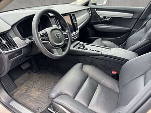 Volvo  Plus AWD