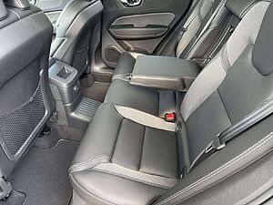 Volvo  R Design Recharge Plug-In Hybrid AWD