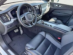 Volvo  R Design 2WD
