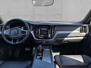 Volvo  R Design 2WD