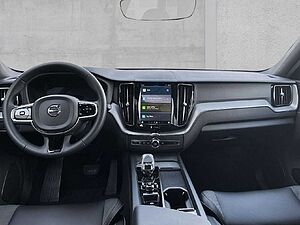 Volvo  Plus Dark 2WD