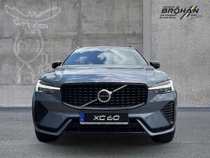Volvo  B4B Plus Dark 2WD
