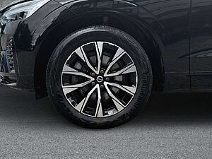 Volvo  Plus B4 Mild-Hybrid Diesel Dark
