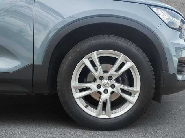 Volvo  Momentum Pro 2WD