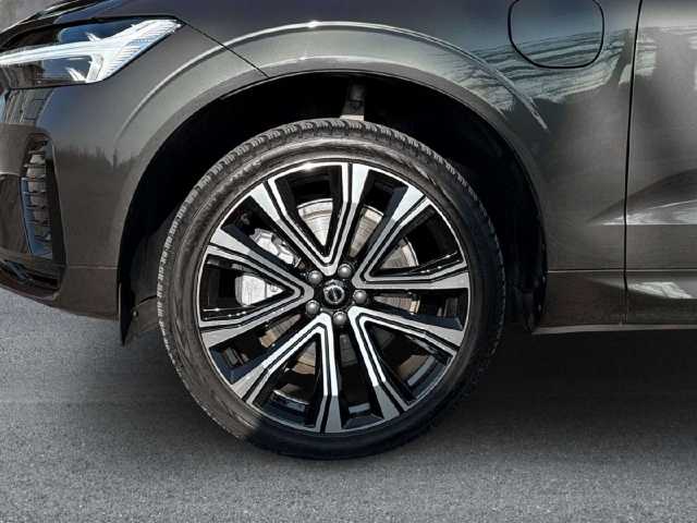 Volvo  R Design Recharge Plug-In Hybrid AWD