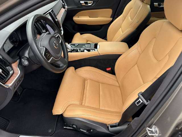 Volvo  Inscription Recharge Plug-In Hybrid AWD