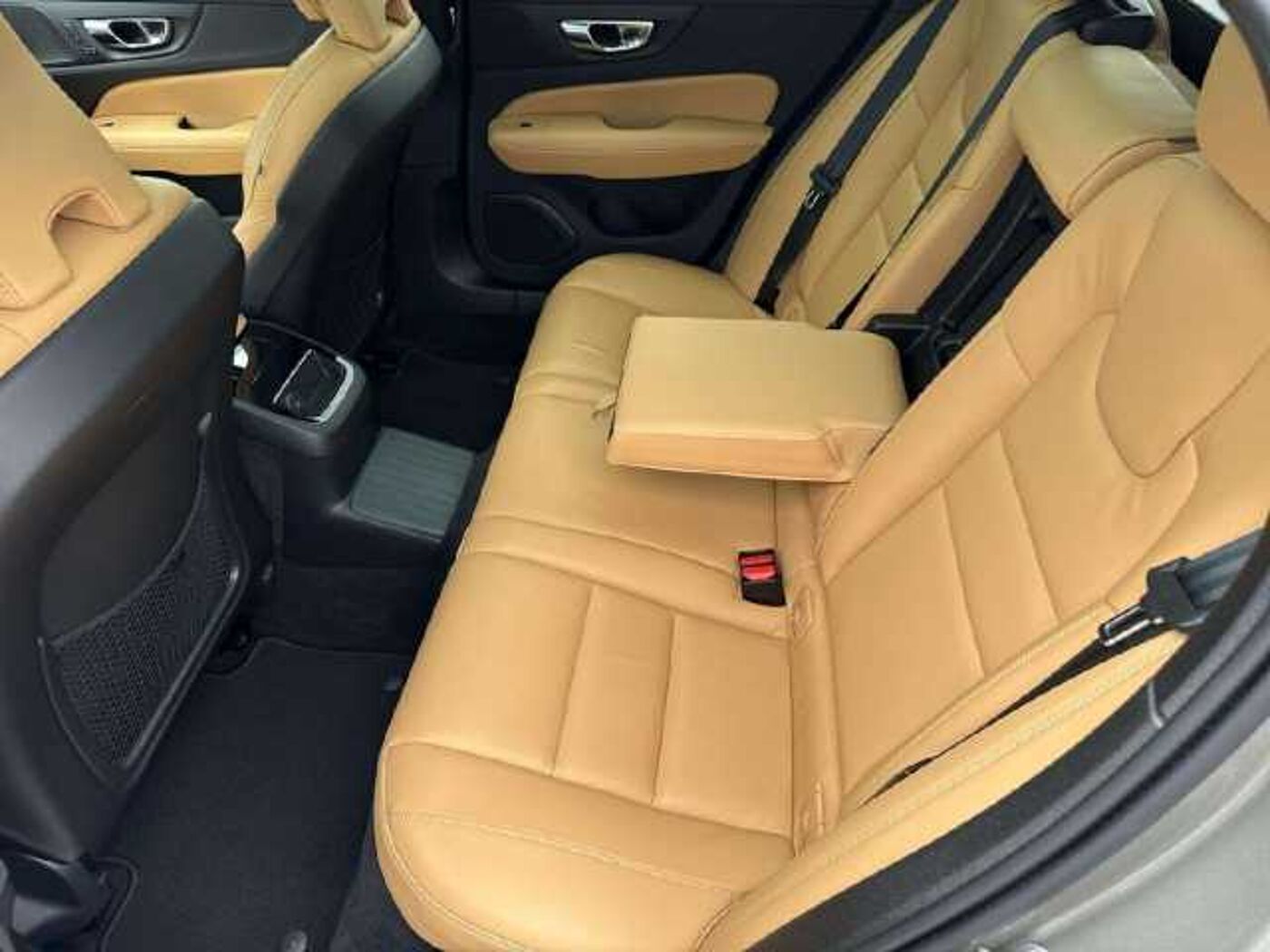 Volvo  Inscription Recharge Plug-In Hybrid AWD