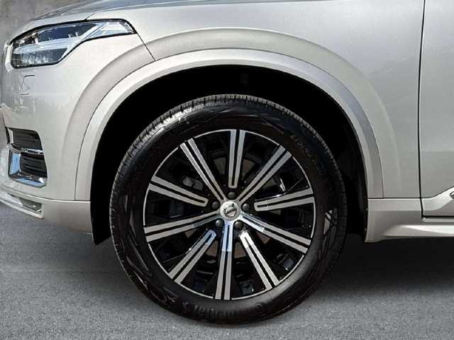 Volvo  Plus Bright AWD