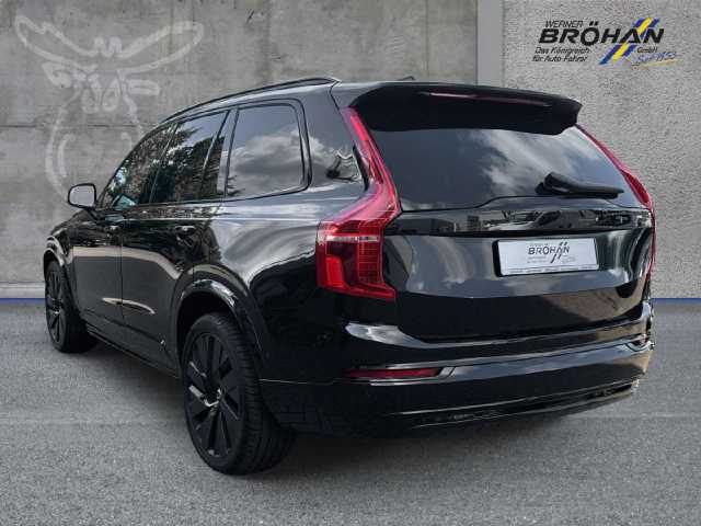 Volvo  Ultimate Dark Recharge Plug-In Hybrid AWD