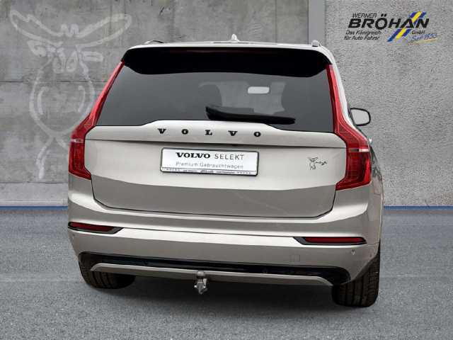 Volvo  Ultimate Dark Recharge Plug-In Hybrid AWD