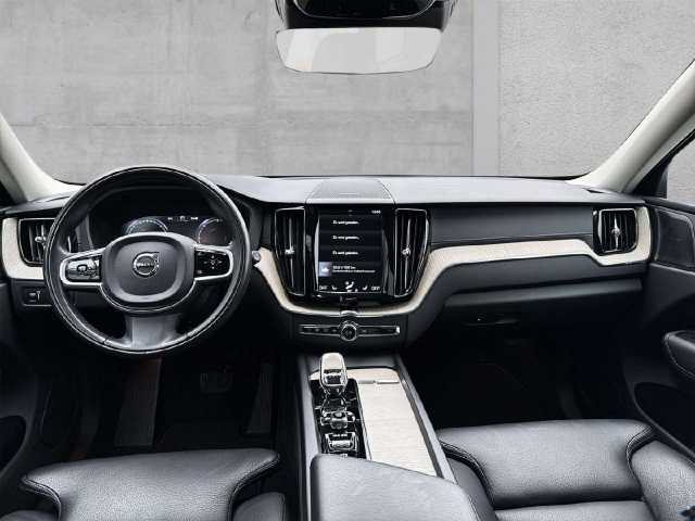 Volvo  Inscription AWD