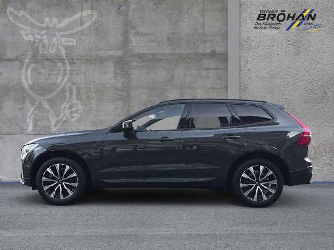 Volvo  Plus Dark 2WD