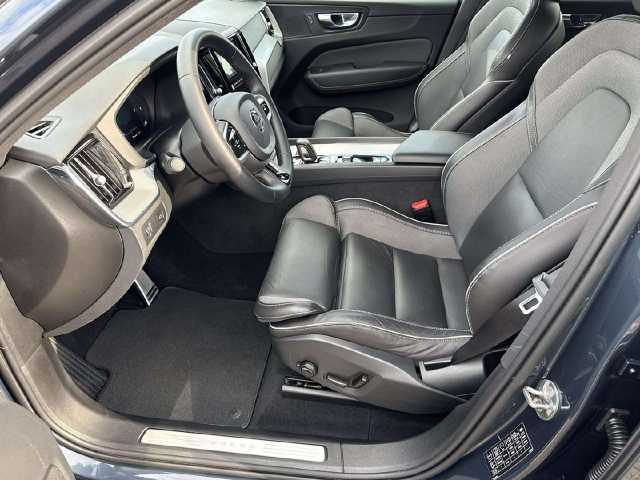 Volvo  R Design 2WD