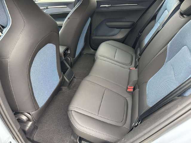 Volvo  Plus 2WD Pure Electric