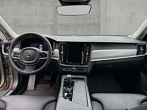 Volvo  Plus AWD