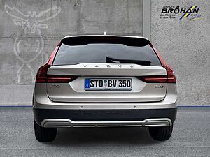 Volvo  Plus AWD