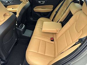 Volvo  Inscription Recharge Plug-In Hybrid AWD