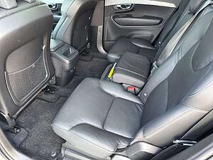 Volvo  Plus Bright AWD