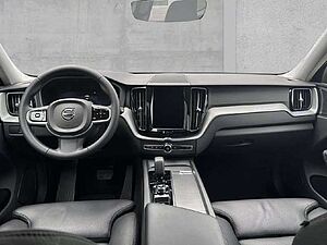 Volvo  Plus B4 Mild-Hybrid Diesel Dark