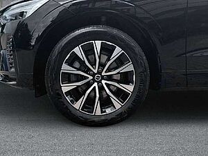 Volvo  Plus B4 Mild-Hybrid Diesel Dark